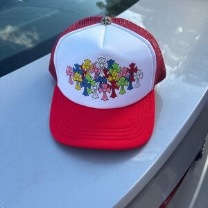 Brand new Chrome Hearts multi crosses trucker hat ⚔️⚔️
has receipt from store